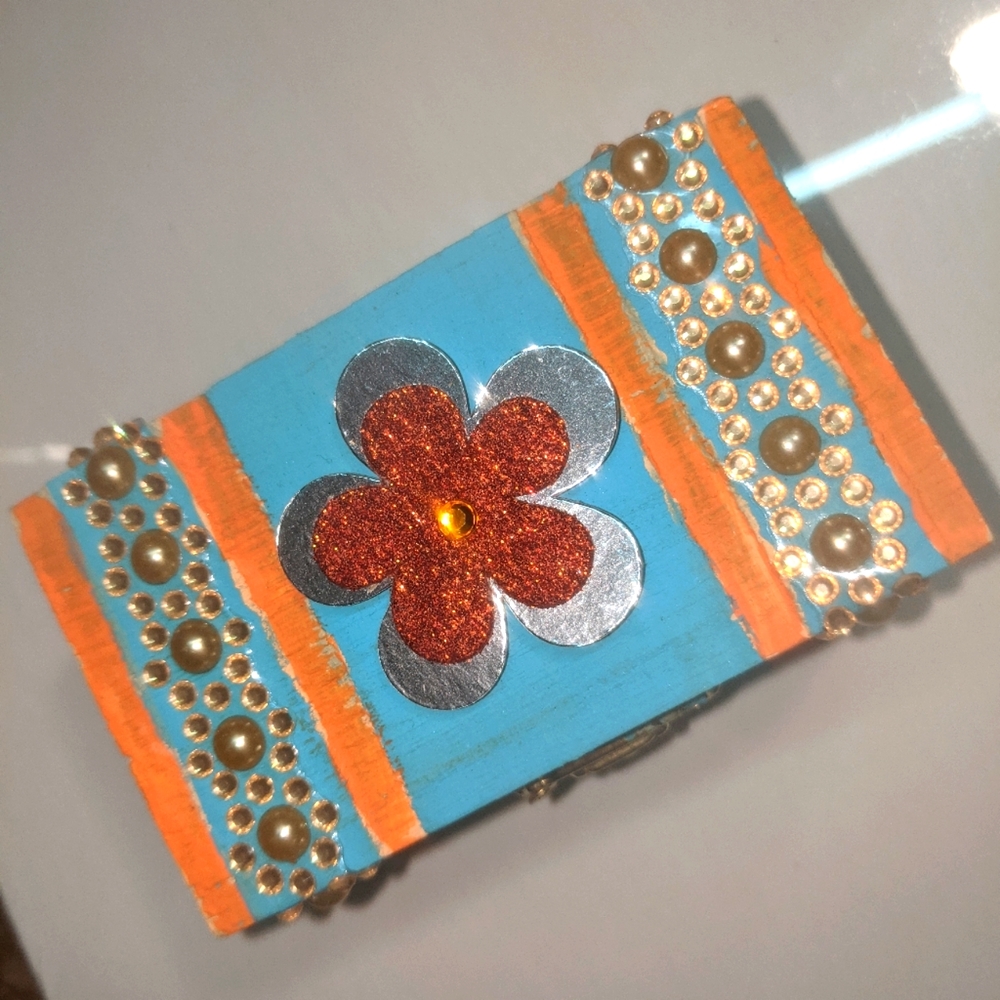 Jewelry box